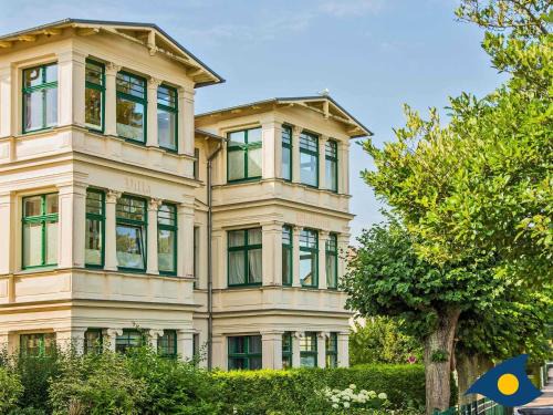 Seebad Bansin Apartment | Relaxing Villa Waldblick: Spa and Hot Tub Retreat