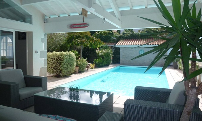 Ciboure House | Idyllic Villa with Warmed Pool & Ocean View in Ciboure