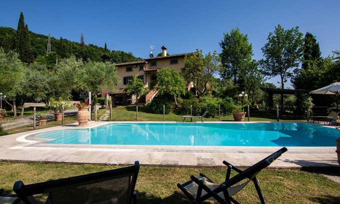 Castiglion Fiorentino Villa | Villa with Pool and Tennis Court for Active Getaways