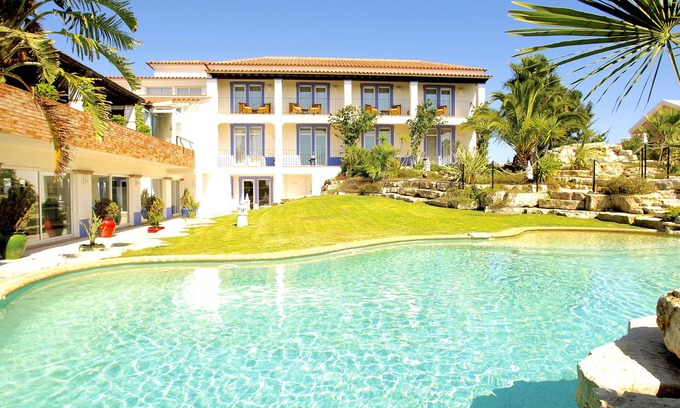 Funchal Villa | Spacious Villa with Pool, Spa & Oceanfront Views