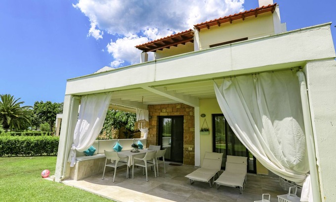 Nea Skioni Cottage | Beachside Villa with Ocean View & Spa Just Steps Away