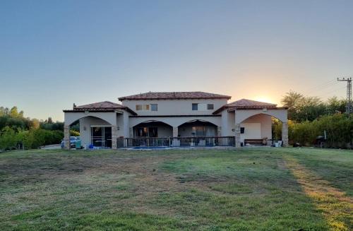 Tal Shahar Villa | Relaxing Villa with Pool in Lush Garden Paradise