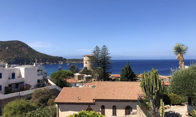 Giglio Campese Villa | Villa with Breathtaking Ocean Views in Giglio Campese