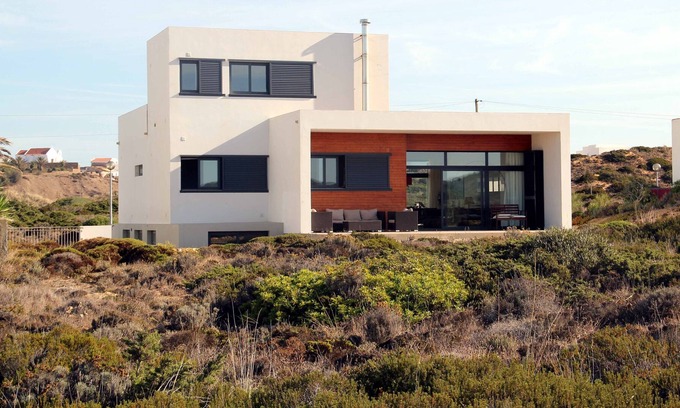 Carrapateira Villa | VILLA WITH A VIEW TO BEACH BORDEIRA