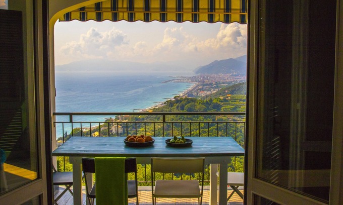 Cavi Villa | Beachfront Villa with Garden and Gulf of Tigullio Views