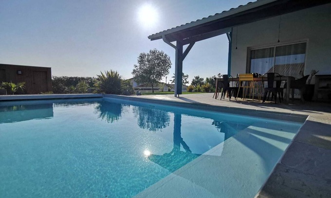 Arcangues House | Elegant Villa with Heated Pool, Steps from Beaches