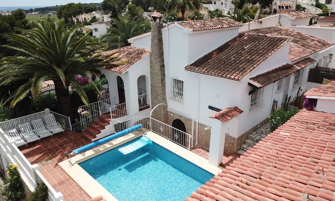 La Sabatera Villa | Relaxing Villa with Heated Pool & Sea View, 10 Min Walk