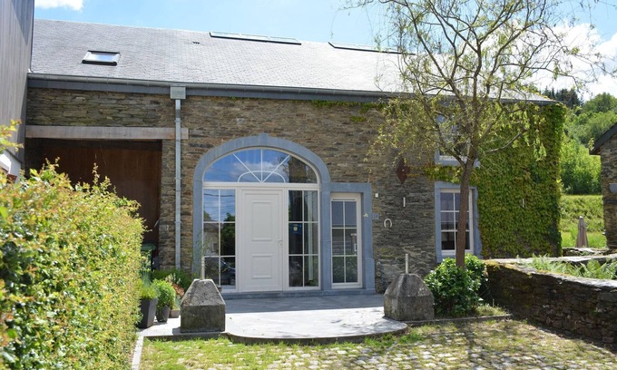 Gembes House | Relaxing Villa with Hot Tub in a Peaceful Setting