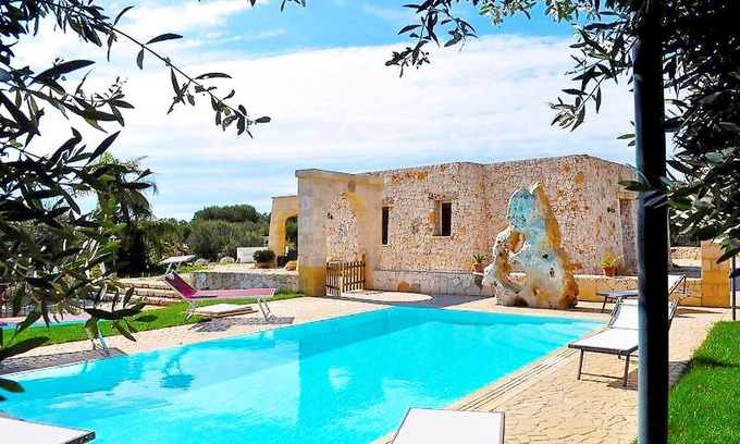 Marina di Pescoluse Villa | Serene Villa with Private Pool and Ocean View Retreat