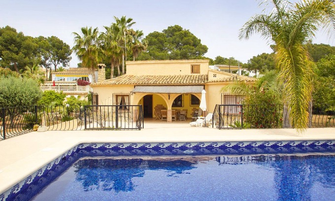 Casas de Torrat Villa | Relaxing Villa with Pool, Jacuzzi & Ocean Views 450m from Sea