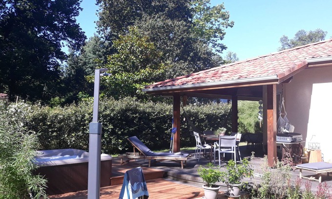 Messanges Villa | Villa with Outdoor Spa and Ocean Views in Messanges Center
