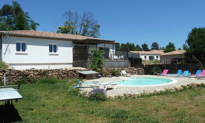 Joyeuse Villa | Relaxing Villa with Pool and Ocean View for 10 Guests