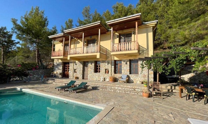 Uzunyurt Villa | Relaxing Villa with Pool, 15 Min to Bay in Faralya