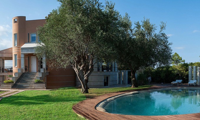 San Lorenzo Villa | Elegant Villa with Pool near San Lorenzo Beach, Noto