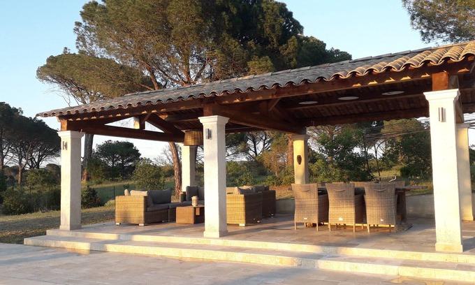 Vidauban Villa | Serene Villa with Pool & Terrace in Nature Reserve
