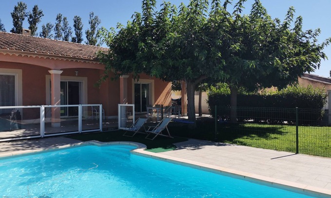 Vedene Villa | Villa with pool and garden in provence