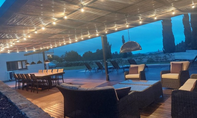 Vall-Llobrega Villa | Idyllic Villa with Pool and Scenic Sea Views - Rated 10/10