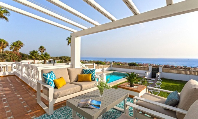 Chiclana de la Frontera Villa | Beachfront Villa with Pool and Spa at La Barrosa