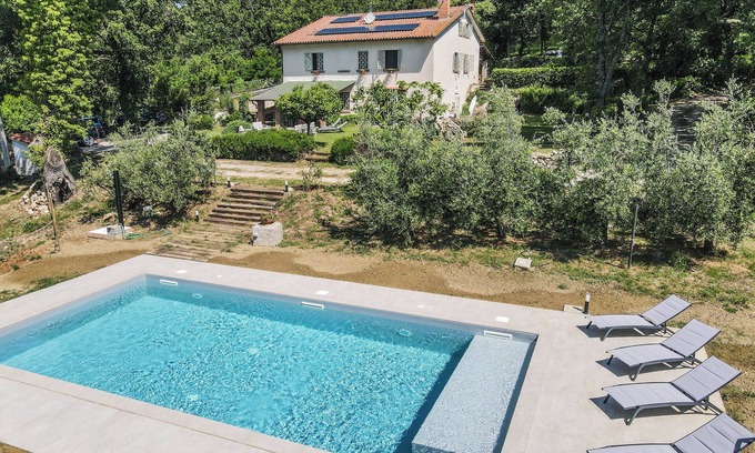 Amelia House | Villa with pool in quiet & relaxing area at 6km from villages/shops/restaurants.