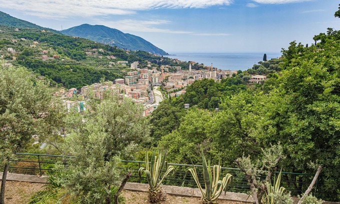 Recco Villa | Relaxing Villa with Pool in Recco, Cinque Terre