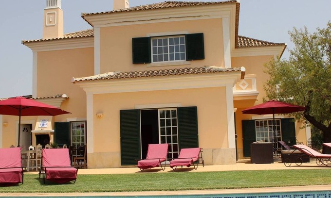 Olhao Villa | Villa with Pool & Mediterranean Garden in Algarve Awaits