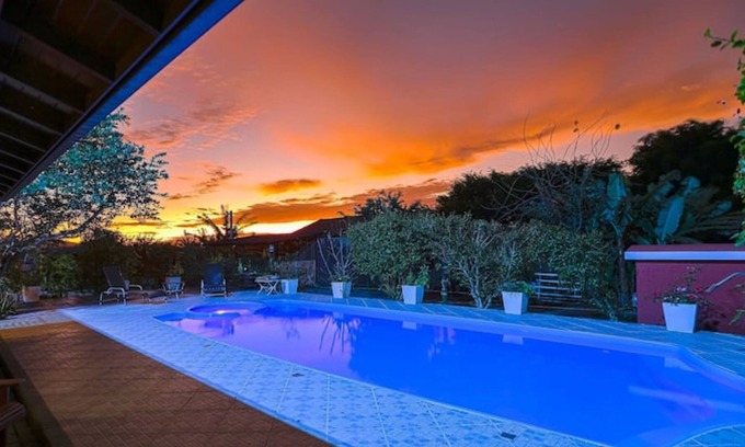 Florianopolis House | Relaxing Villa with Pool, Just 15 Min from Jurerê