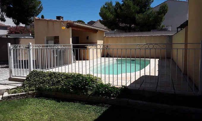 Vedene Villa | Idyllic Villa with Pool Near Avignon - 10/10 Guest Rated