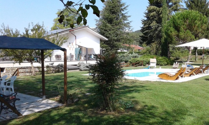 Villafranca in Lunigiana Villa | Inviting Villa with Pool Near 5 Lands - Rated 9.8/10