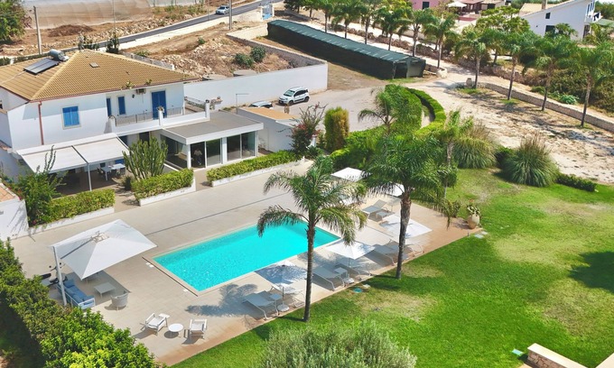 Ragusa Villa | Villa With Private Pool at Terraforte Suites & Wellness