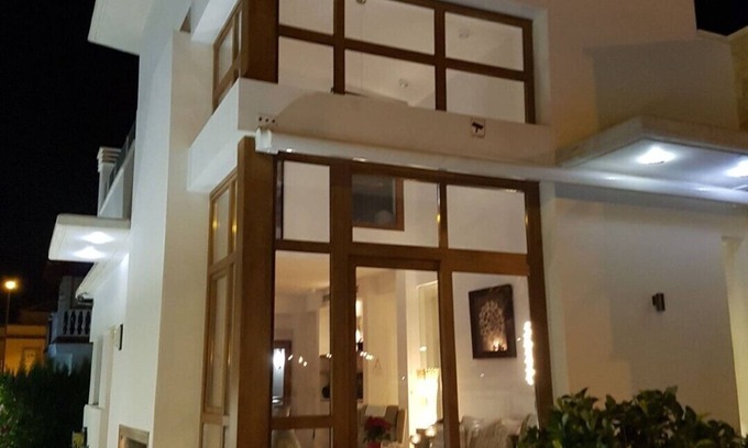 Quesada House | Relaxing Villa with Private Pool Near Torrevieja & Alicante