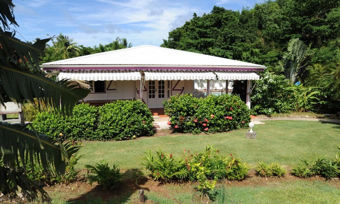 Tartane Villa | Exclusive Villa with Private Pool and Jacuzzi Retreat