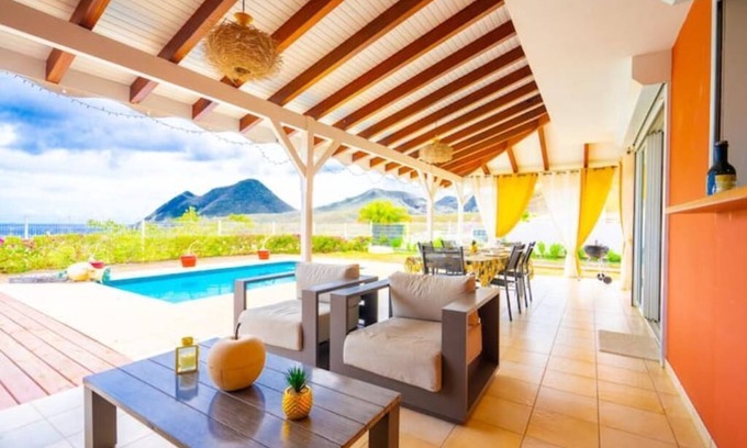 Le Diamant Villa | Villa with Private Pool & Ocean View - Diamond Rock Escape