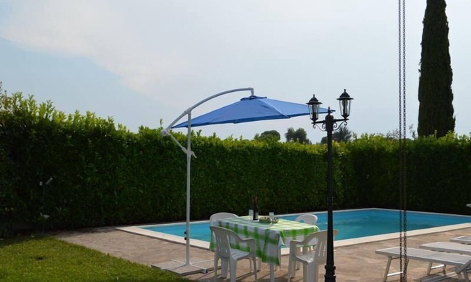 Colbuccaro House | Villa Rosa: Guest Rated 10/10 with Pool and Pet Friendly