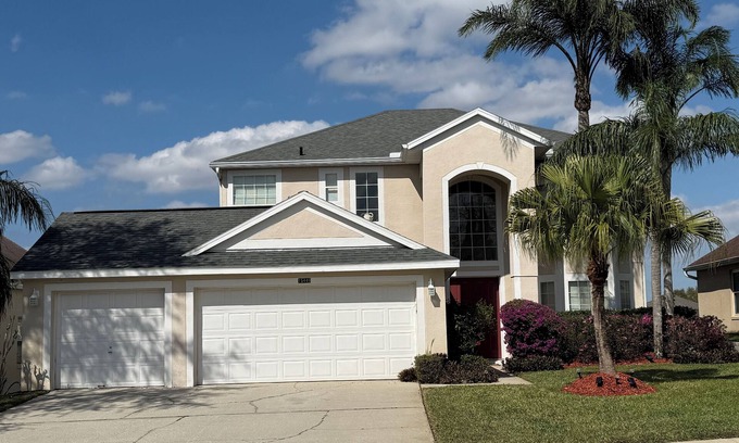Weston Hills Villa | Ideal Villa with Private Pool & Jacuzzi Near Disney