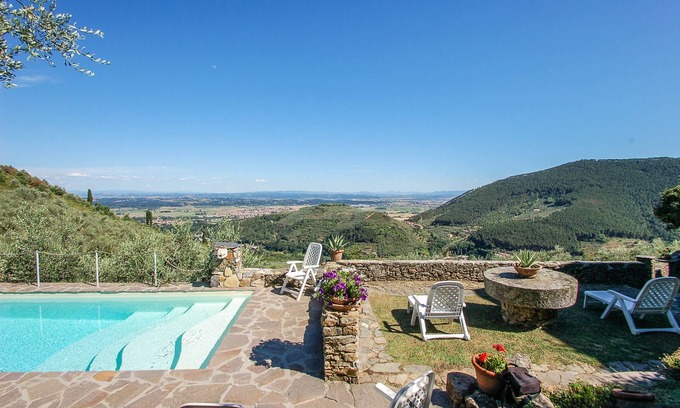 Buti House | Private Pool Villa with Panoramic Views near Pisa