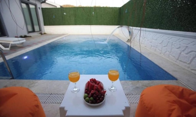 Yaniklar Villa | Villa with Private Pool Close to the Beach in Fethiye