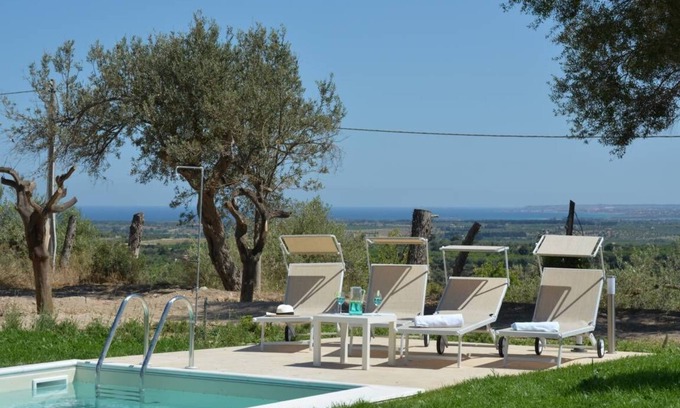 Noto Villa | Villa Papeda: Oceanfront Escape with Private Pool & Spa