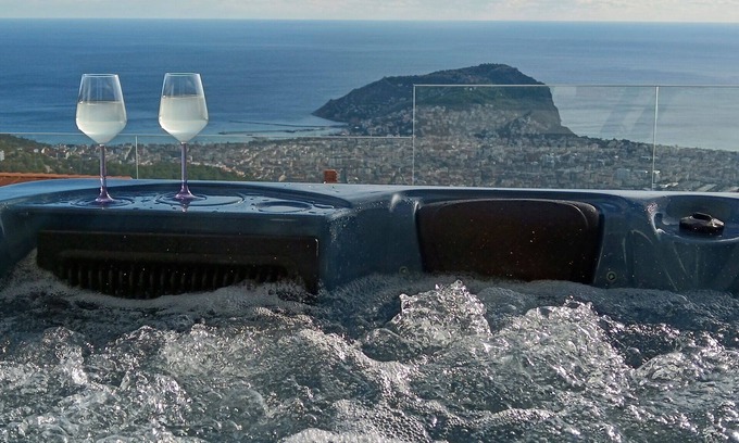 Alanya Villa | Scenic Villa 1004 with Ocean Views and Private Pool in Alanya