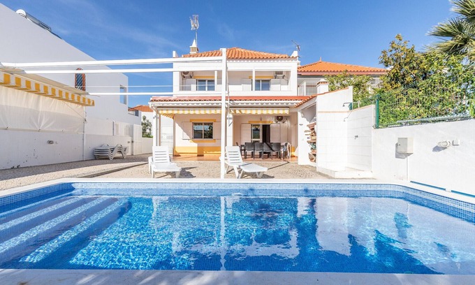 Manta Rota Ski Chalet | Exclusive Villa with Private Pool - Rated 10/10 by Guests