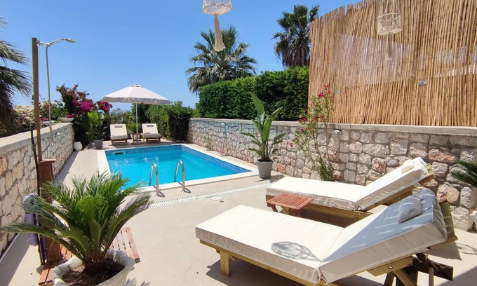Archangelos Villa | Exclusive Villa with Private Pool Near the Oceanfront