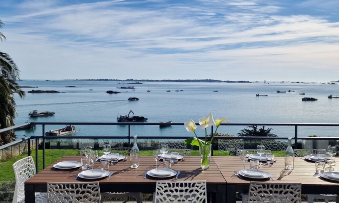 Lanmodez House | Cozy Cottage with Ocean Access and Family-Friendly Amenities