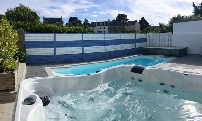 Groix House | Sea View Villa with Heated Pool & Spa - Guest Rated 9.4