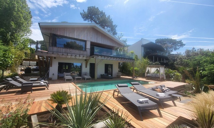Pyla-sur-Mer Villa | Elegant Villa with Pool and Ocean Views, Steps from Beach
