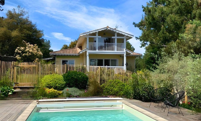 Le Canon Villa | Relaxing Villa with Pool, Steps from the Beach