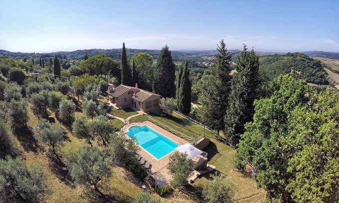 Volterra Villa | Waterfront Villa with Private Pool and Spa Amenities