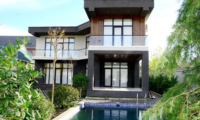 Gabala Villa | Villa Wolverine: Guest Rated 9.3, Pet Friendly with Pool