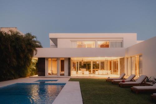 Akumal Villa | Villa Yakunah 5min walk to lagoon oasis