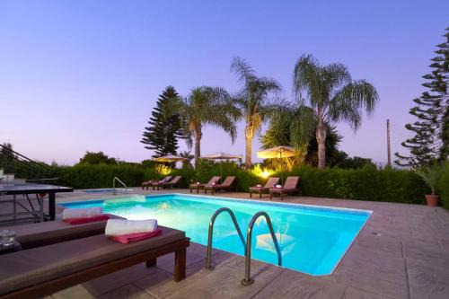 Latchi Villa | Discover Villa Yiolani: Family-Friendly Retreat with Pool
