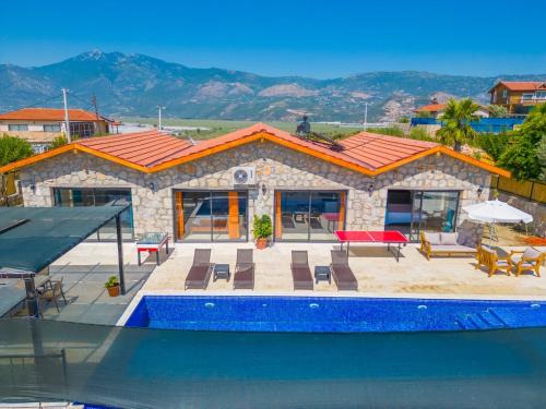 Kas Villa | Villa Yusuf: Eco-Friendly Retreat with Pool & Family Amenities