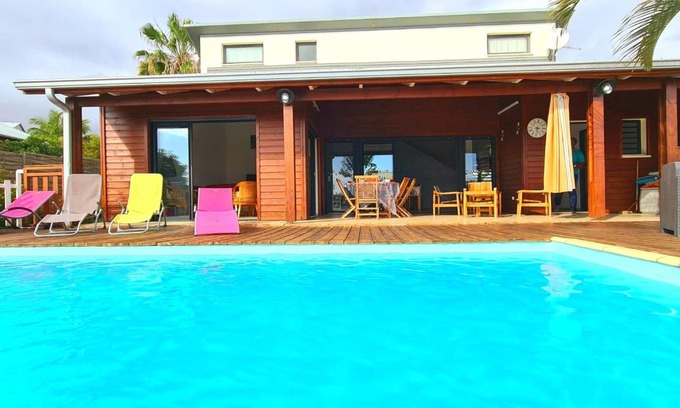Carosse Villa | Relax at Villa Z'ETOILEE with Pool in Mont Roquefeuil